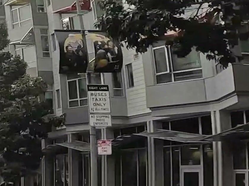 Transit lane sign detected on Mission Street